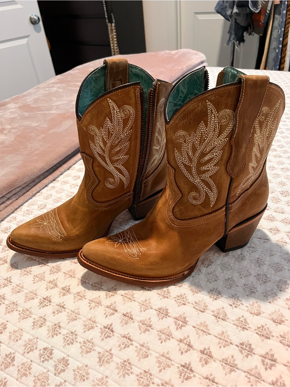 Corral Tan Western Embroidered Zip Ankle Boots